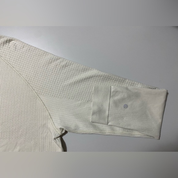 Lululemon Engineered Warmth Long Sleeve Crew - Picture 8 of 13